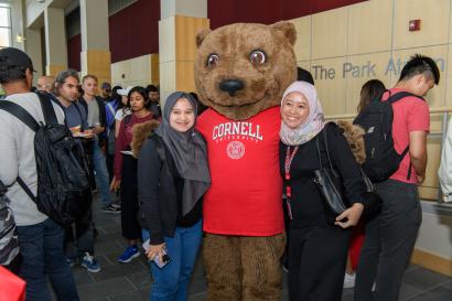 Cornell University - Students w Mascot