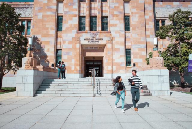 昆士兰大学特色01