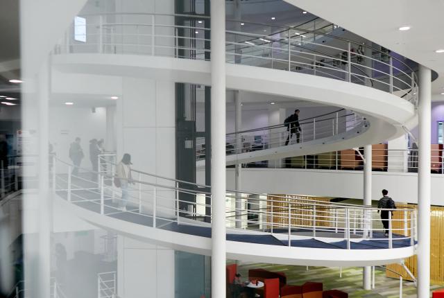 伦敦政治经济学院2023年12月_8