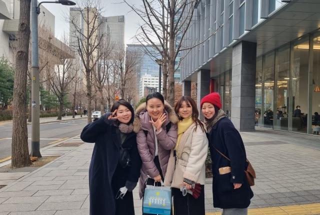 SAF日本的Saiko Hirano与SAF韩国的Suyeon会面