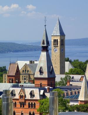 康奈尔大学 – 校园无人机航拍