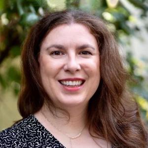 Headshot of Angela Ellermeier.